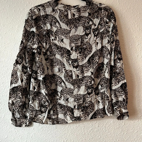 H&M Novelty Leopard Cat Feline Printed Blouse Size 10 - Picture 3 of 7